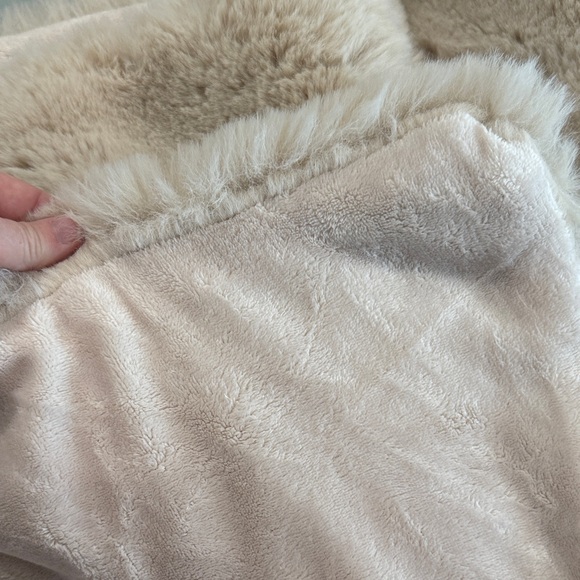 Unhide marshmallow blanket, medium, beige bear - Picture 5 of 7